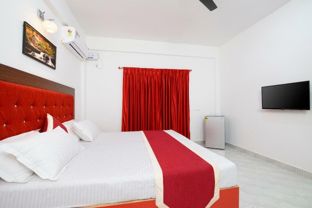 Tinkkar Bell Holiday Hotel *